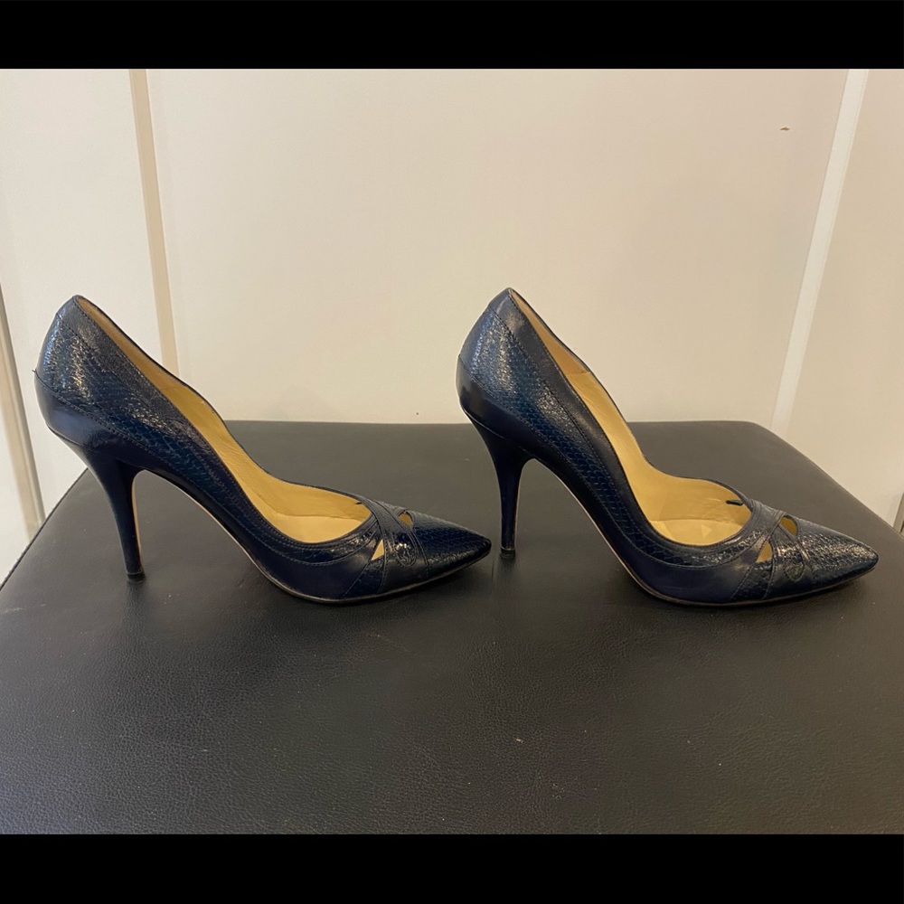Jimmy Choo Textured Leather Dark Blue Heels - Picture 9 of 15